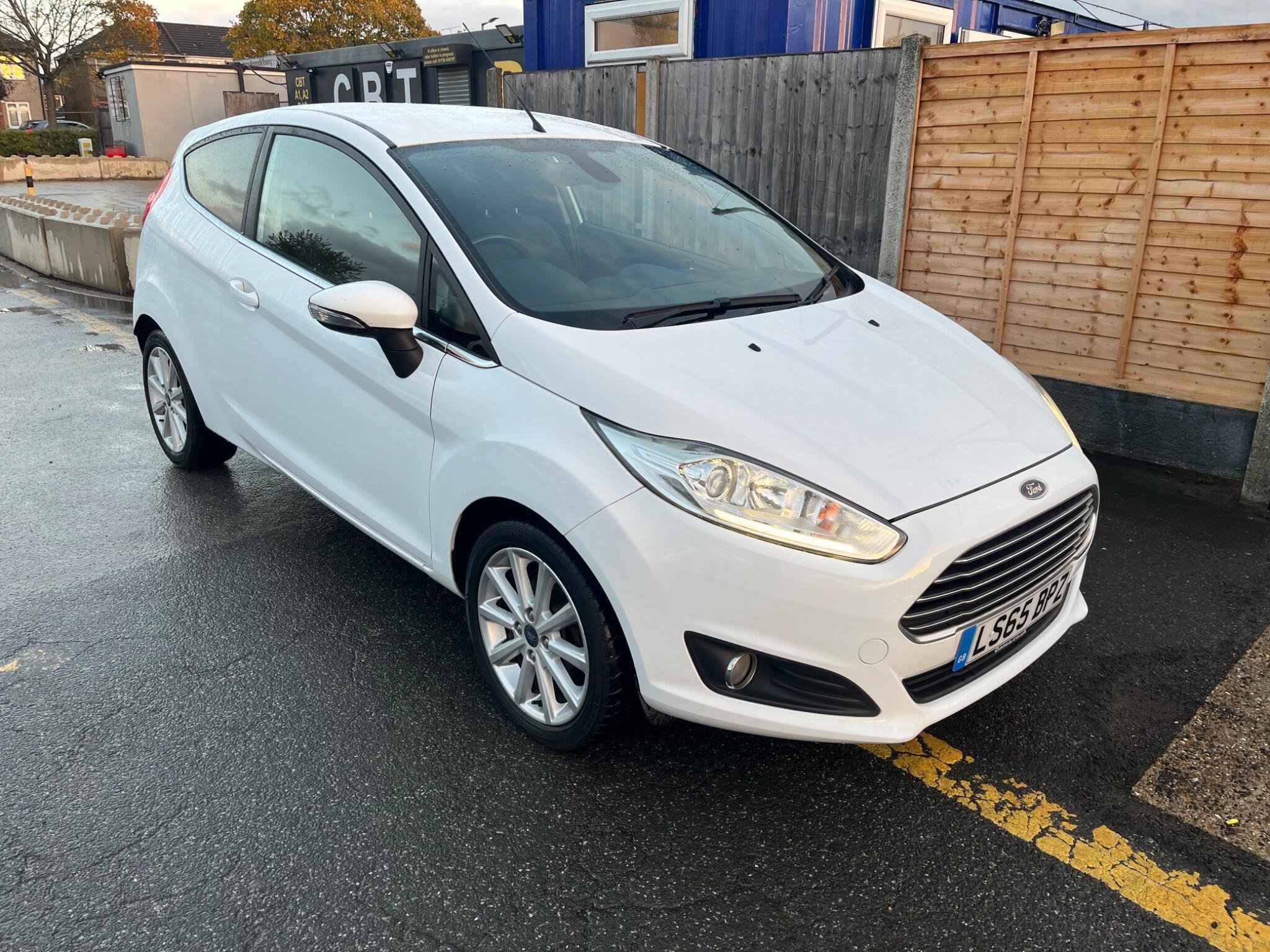 2015 Ford Fiesta