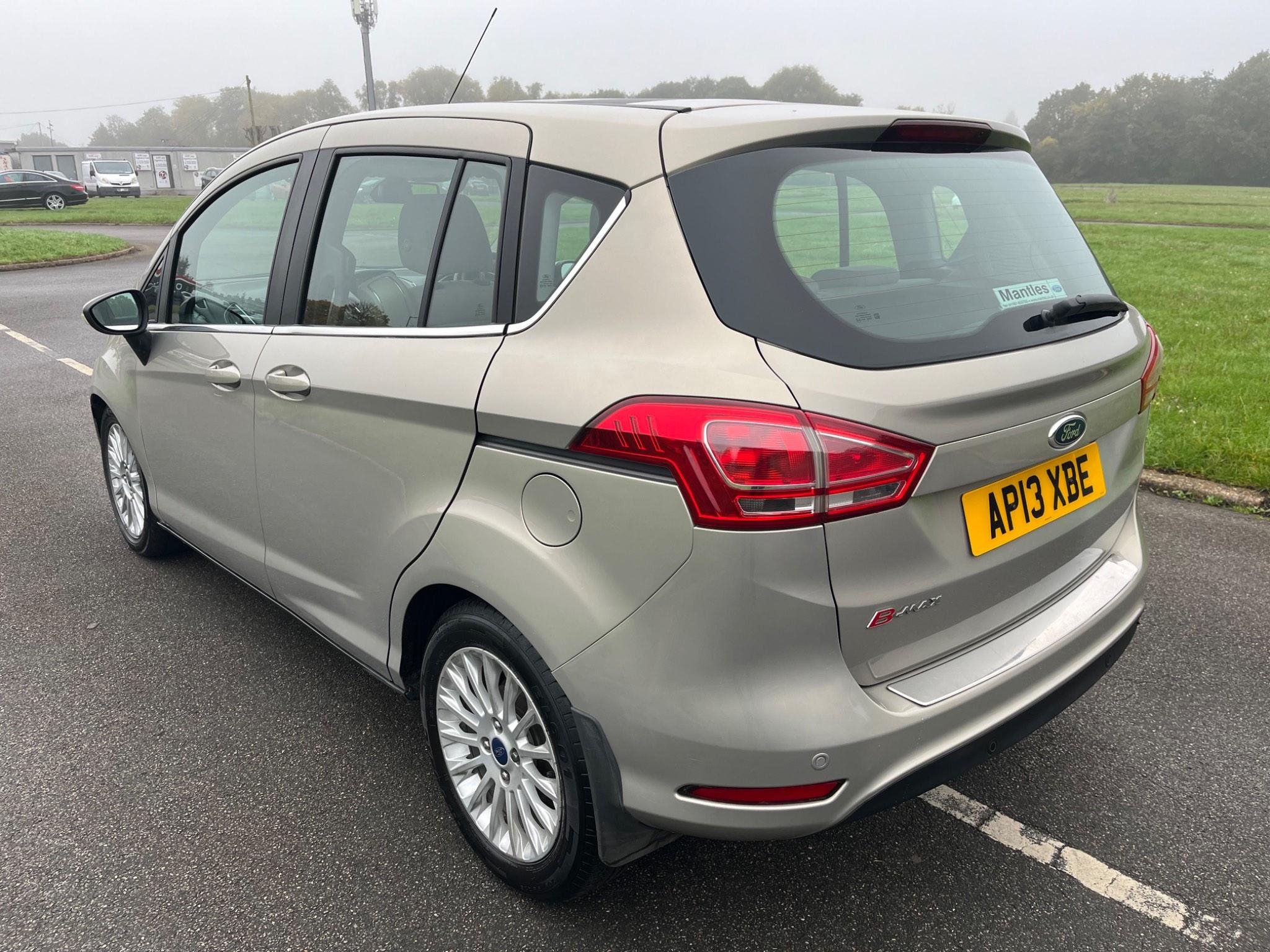 Used 2013 Ford BMAX 1.6 Titanium Powershift Euro 5 5dr for sale in